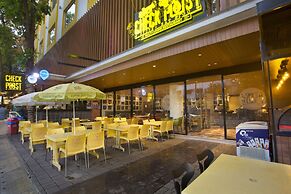 Fountain Tree by TGI