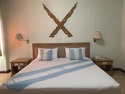 Mae Yom Palace Hotel