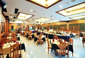 Mae Yom Palace Hotel