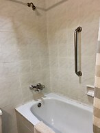 Mae Yom Palace Hotel