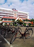 Mae Yom Palace Hotel