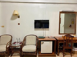 Mae Yom Palace Hotel