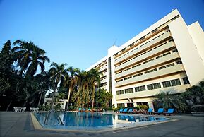 Mae Yom Palace Hotel