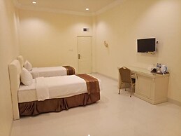 Grand Town Hotel Mandai