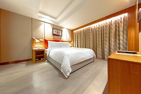 Royal Dragon Hotel