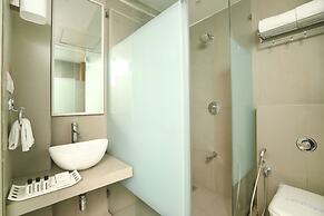 Mumbai Metro - The Executive Hotel