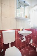 Studio Apartments Emotha