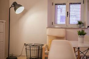 Studio Apartments Emotha