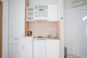 Studio Apartments Emotha