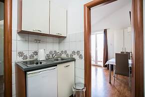 Kaja - right next to the beach