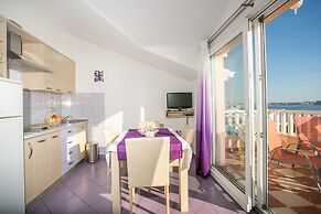 Kaja - right next to the beach