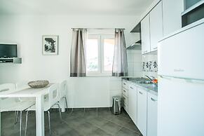 Kaja - right next to the beach