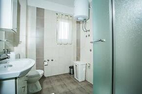 Kaja - right next to the beach