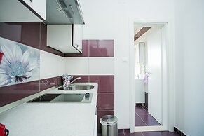 Kaja - right next to the beach