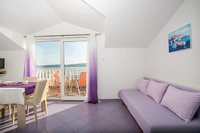 Kaja - right next to the beach