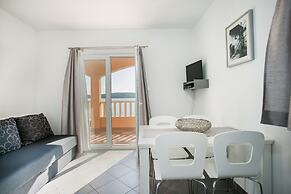 Kaja - right next to the beach