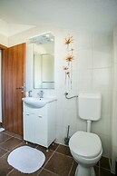 Kaja - right next to the beach