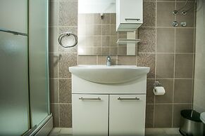 Kaja - right next to the beach