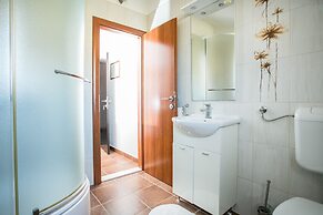 Kaja - right next to the beach