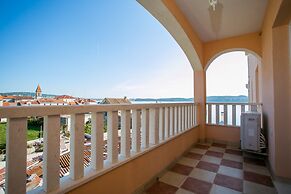 Kaja - right next to the beach