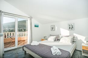 Kaja - right next to the beach