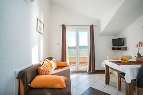 Kaja - right next to the beach