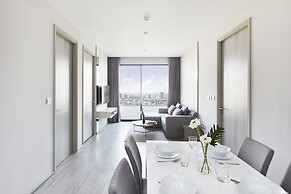 The Quarter Ari by UHG