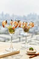 The Quarter Ari by UHG