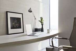 The Quarter Ari by UHG