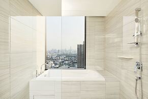 The Quarter Ari by UHG