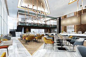 The Quarter Ari by UHG