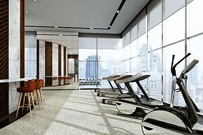 The Quarter Ari by UHG