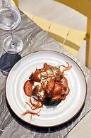 The Quarter Ari by UHG