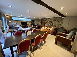 Home Farm Hotel
