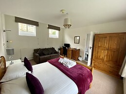 Home Farm Hotel