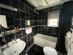 Home Farm Hotel