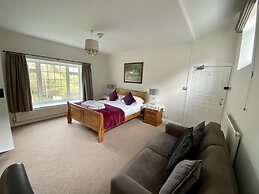 Home Farm Hotel