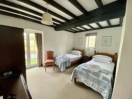Home Farm Hotel
