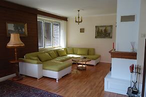 Chata pod Pustevnami