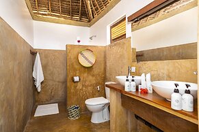 Zanzibar Sunrise at Bandas