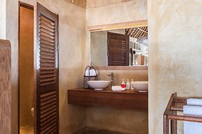 Zanzibar Sunrise at Bandas