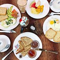 Zanzibar Sunrise at Bandas