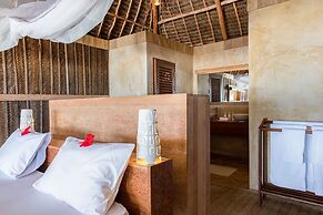 Zanzibar Sunrise at Bandas