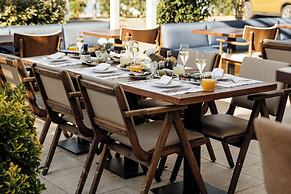 Palace Divnic by Armerun Heritage Hotel