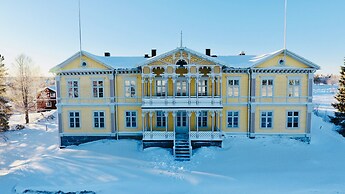 Filipsborg, the Arctic Mansion