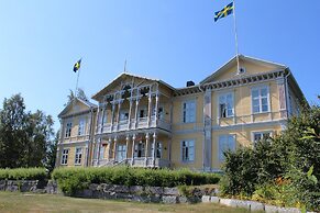 Filipsborg, the Arctic Mansion