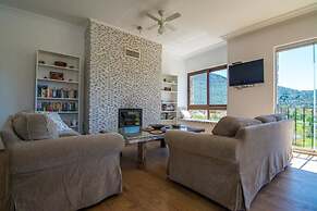 Villa Kaya Peace 4 Bedroom