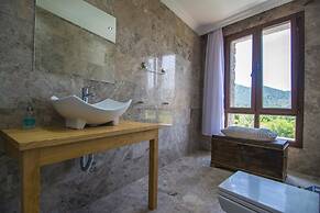 Villa Kaya Peace 4 Bedroom