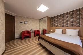Malinki Hotel