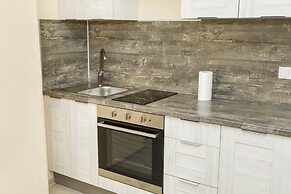 Apartment Etazhydaily Belinskogo